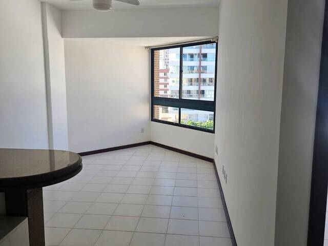 Apartamento para Venda em Salvador - 2